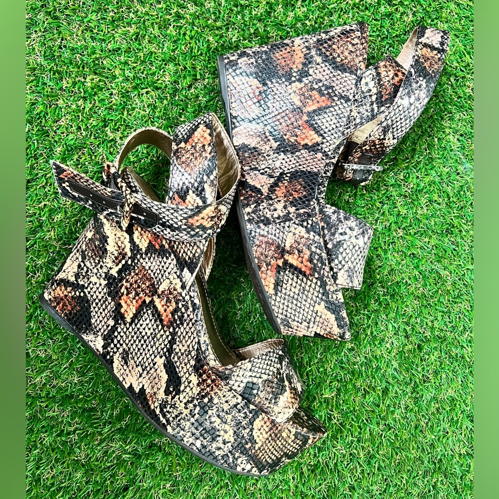 Bcbgeneration Snakeskin Wedge - image 2